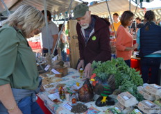 Wim Vredevoogd vertelt wat meer over de biologisch kippen en haantjes van BD-boerderij 'De Grote Kamp'.